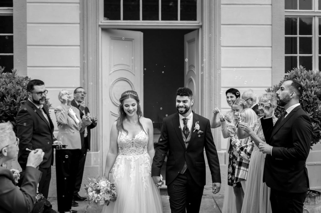 florian holl - hochzeitsfotograf Hochzeitsfotograf fotograf heiraten brautpaar kassel baunatal schloss Wilhemsthal calden 0037