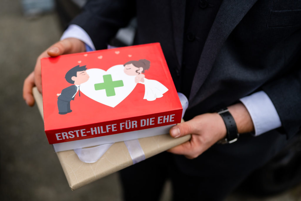 florian holl - hochzeitsfotograf Hochzeitsfotograf fotograf heiraten brautpaar kassel baunatal schloss Wilhemsthal calden 0105
