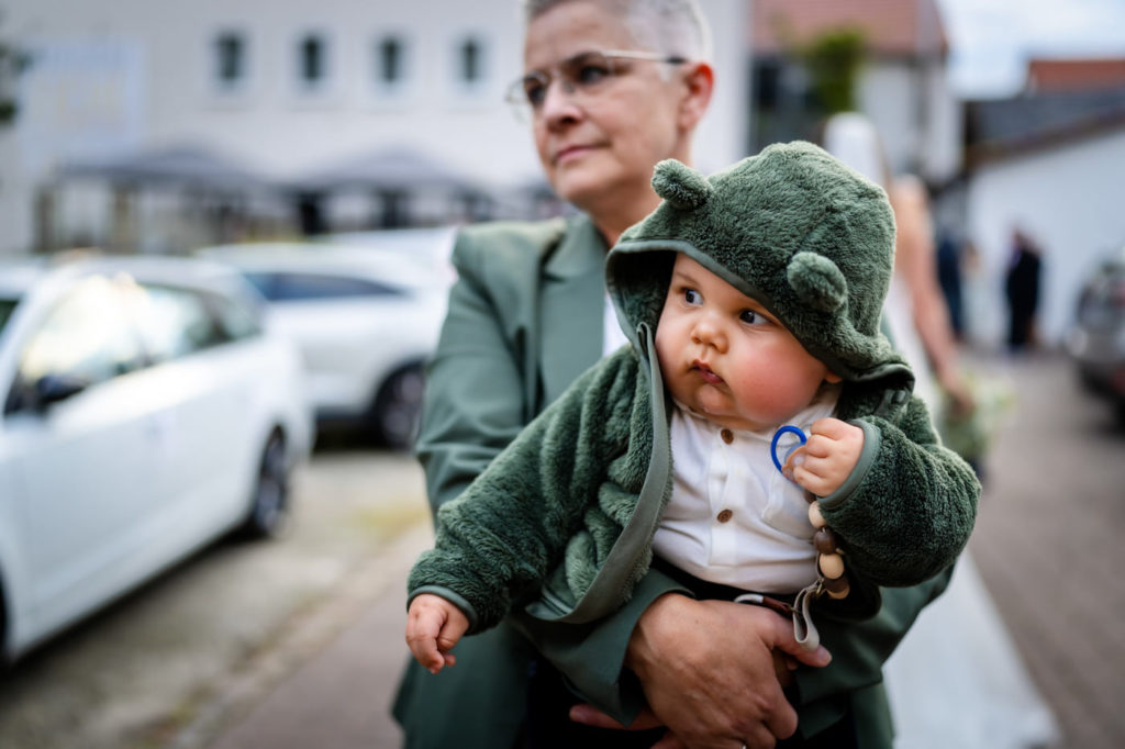 florian holl - hochzeitsfotograf Hochzeitsfotograf fotograf heiraten brautpaar kassel baunatal schloss Wilhemsthal calden 0111