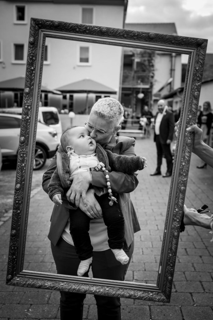 florian holl - hochzeitsfotograf Hochzeitsfotograf fotograf heiraten brautpaar kassel baunatal schloss Wilhemsthal calden 0112