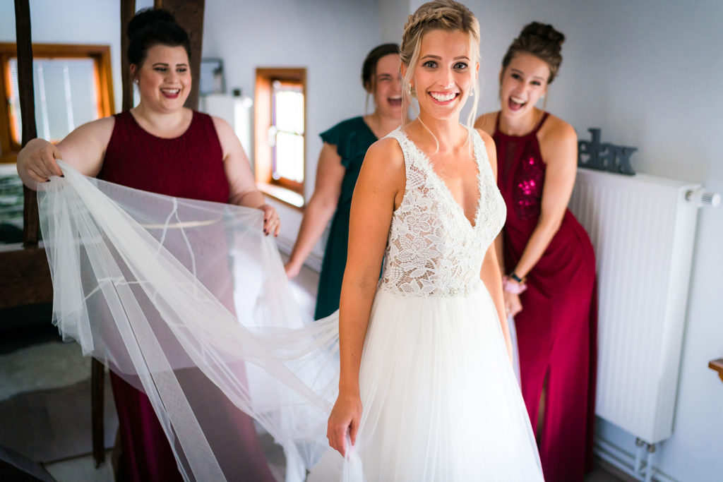 florian holl - hochzeitsfotograf florian holl hochzeitsfotograf fotograf hochzeit hochzeitspaar brautpaar heiraten goettingen kassel baunatal loewenhof Lohfelden 11