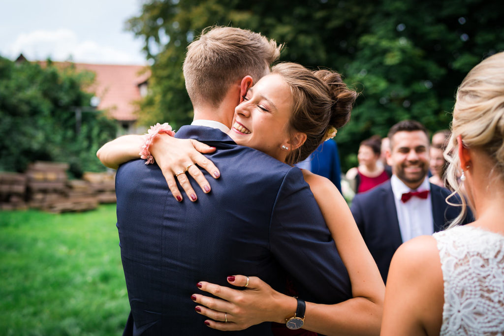 florian holl - hochzeitsfotograf florian holl hochzeitsfotograf fotograf hochzeit hochzeitspaar brautpaar heiraten goettingen kassel baunatal loewenhof Lohfelden 48
