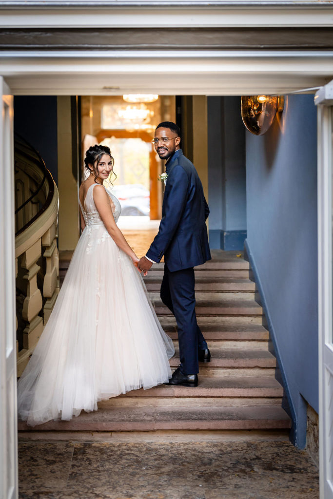 florian holl - hochzeitsfotograf florian holl kirche renthof location fotograf Hochzeit standesamt verlobung hochzeitspaar brautpaar heiraten goettingen kassel baunatal 52
