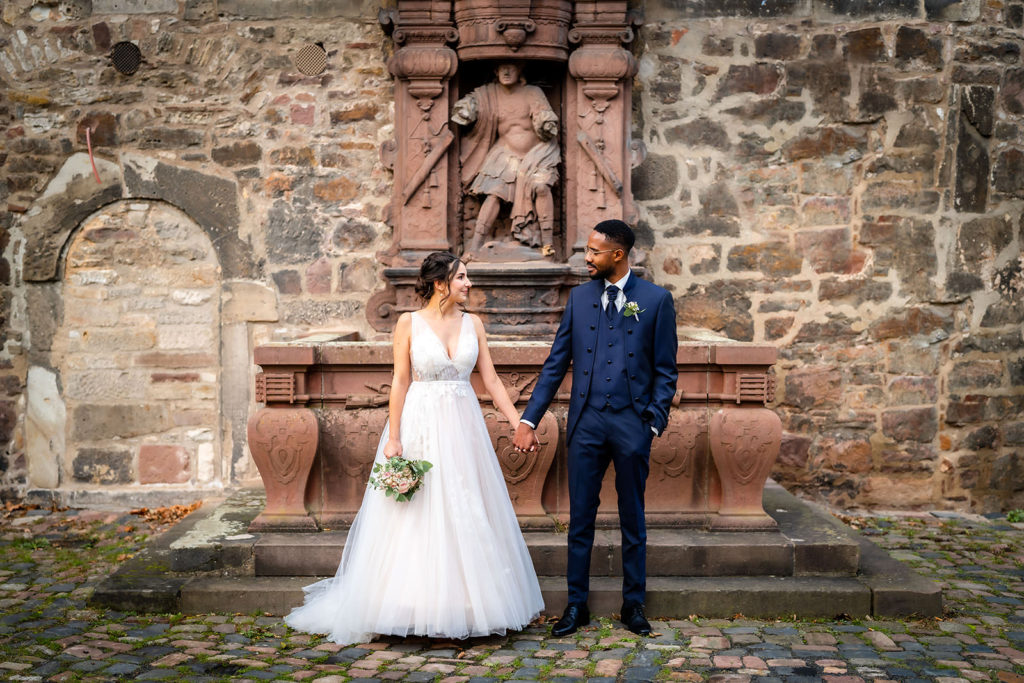 florian holl - hochzeitsfotograf florian holl kirche renthof location fotograf Hochzeit standesamt verlobung hochzeitspaar brautpaar heiraten goettingen kassel baunatal 55